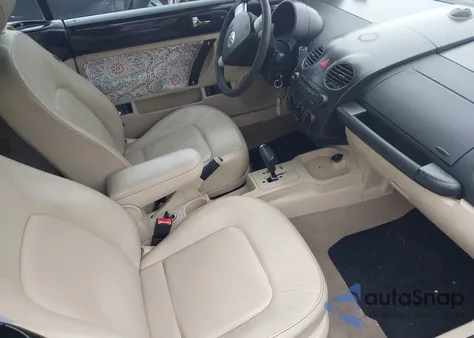 2008 Volkswagen New Beetle S z USA, uszkodzony, nr VIN 3VWPF31Y48M407716